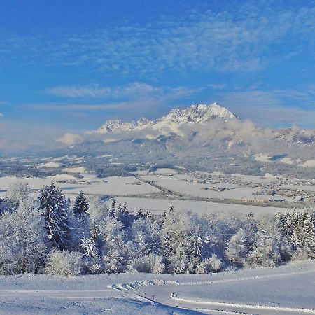 Chalet On The Ski Slope In St Johann In Tyrol Apfeldorf Exterior foto