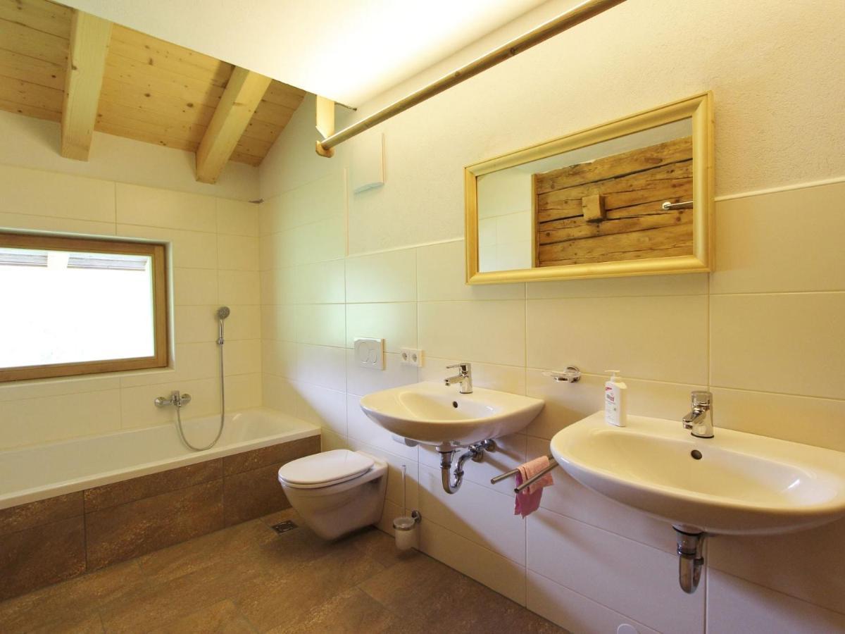 Chalet On The Ski Slope In St Johann In Tyrol Apfeldorf Exterior foto